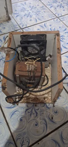 VENDO FONTE  12 VOLTS 
