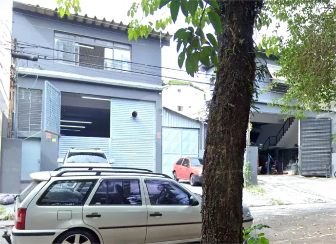 Galpão para alugar, 350 m² por R$ 8.000,00/mês + encargos - Parque São Domingos - São Paul