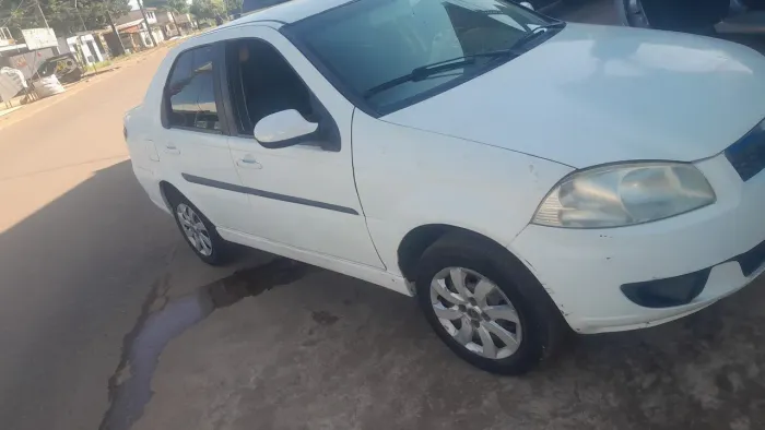 Fiat Siena EL 1.4 MPI Fire Flex 8V 4P 2013