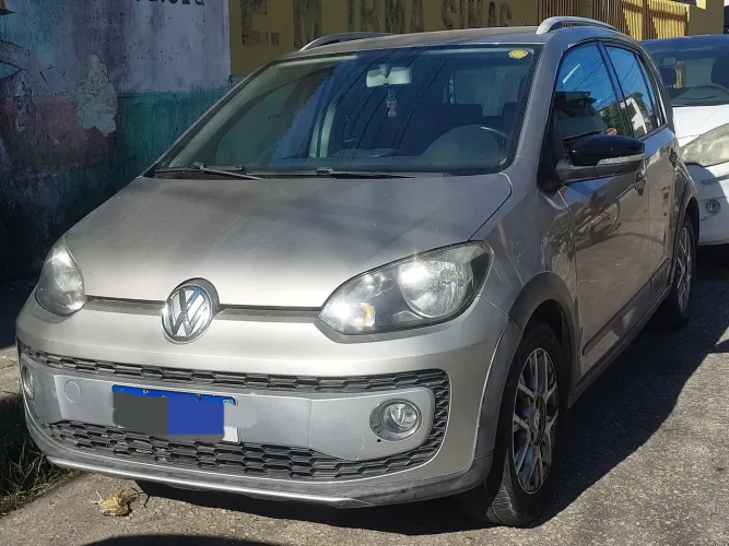 Volkswagen Up! Cross 1.0 TSI Total Flex 12V 5P 2016