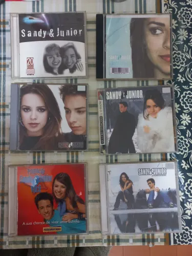 CD Sandy e Junior. 