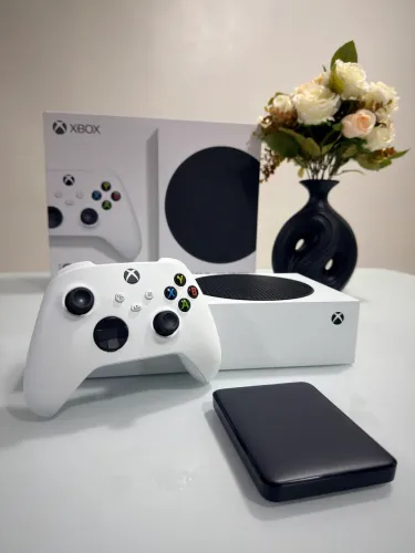 Xbox Series S + HD 1Tb