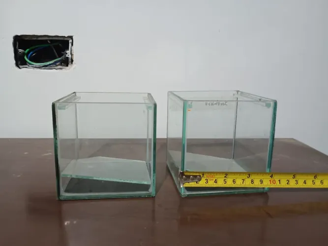 Lote de 40 aquários de 1 litro 