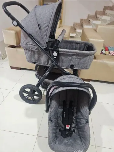 Carrinho + bebe conforto Cosco Poppy