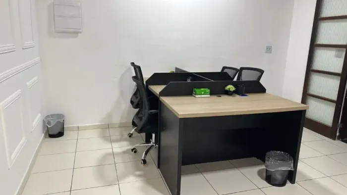 Mesas e cadeiras para Escritório