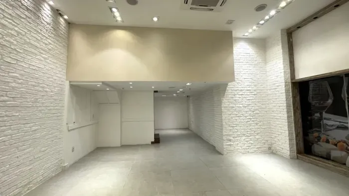 Loja à Venda no Shopping da Gávea | Esquina | Próxima ao Teatro das Artes | 44 m² + Mezani
