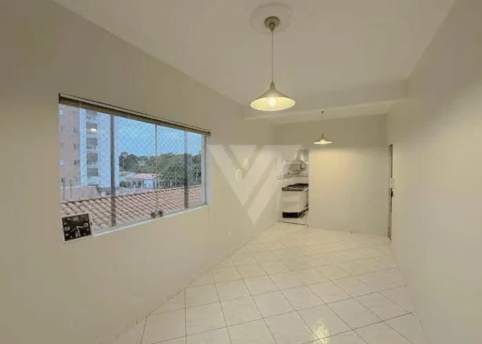 Casa com 4 quartos para alugar, 665 m² por R$ 6.290/mês - Vila Santana - Sorocaba/SP