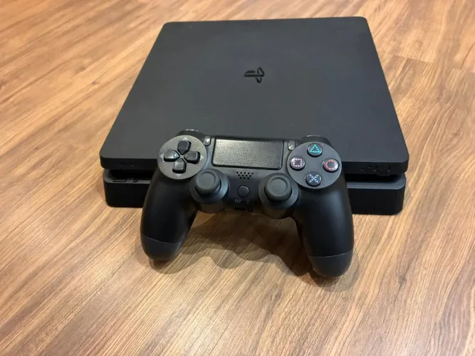PlayStation 4 Slim 1Tb