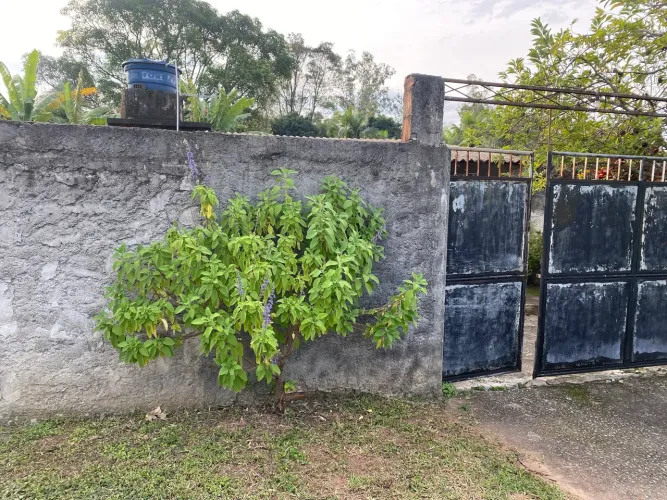 Casa a venda em Itaguaí - Chaperó
