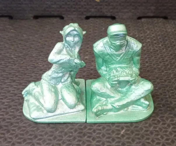 Estatueta - Niele e Capitão Ninja