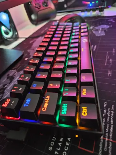 Teclado Mecanico Redragon Lakshmi K606R Compacto 60% - Completo na Caixa