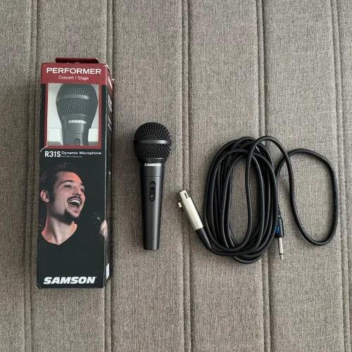 Microfone Samson R31S Dinâmico