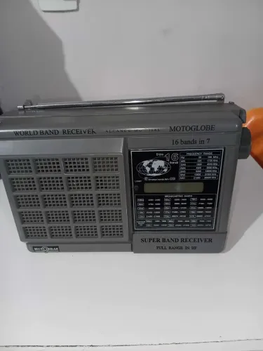 RADIO MOTOGLOBE ESTADO DE NOVO COMPRADO EM 2010