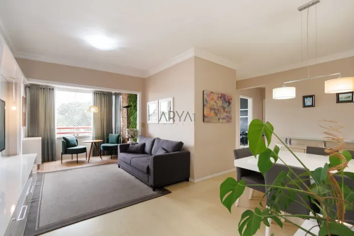 Apartamento no Cabral - ARYA 1