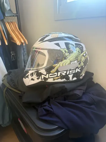 Capacete de moto - NORISK