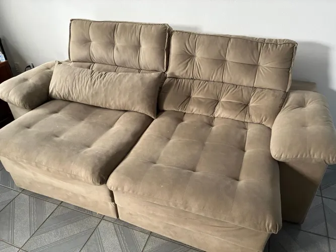 Sofá Retrátil e Reclinável