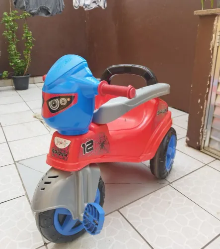 Moto do Homem-Aranha