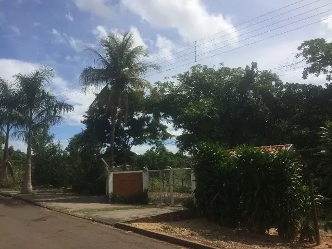 Chácara em Adamantina, 7000m2, Quiosque, riacho passando no fundo, lindo lugar