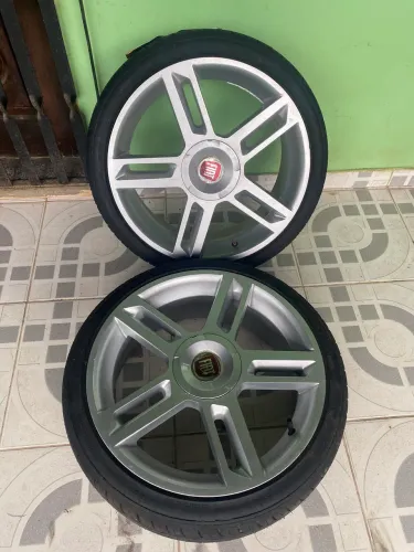 Par de rodas aro 17  para carrocinha/reboque com pneus novos 195/40/17