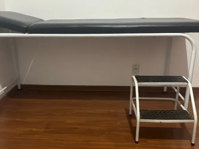 Maca para massagem/fisioterapia/depilação (acompanha escadinha)
