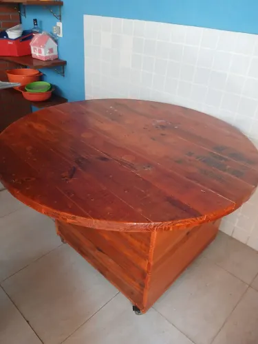 Mesa de madeira.