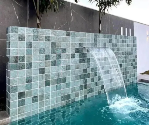 Revestimento para Piscina Decorado Polido 10x10cm Borda Arredondada Java Mar Mesh Eliane