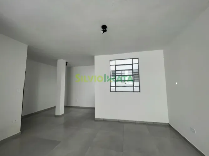 EXCELENTE SALA EM SOBRE LOJA COMERCIAL DE 24 M² PARA ALUGAR NA AVENIDA DUQUE DE CAXIAS - C