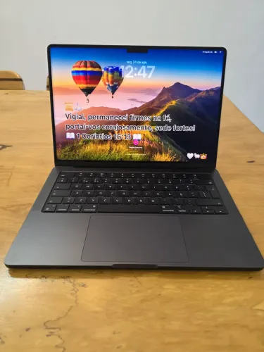 Apple MacBook Pro 2024 14" 512gb 24gb