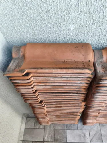 Telha portuguesa de barro