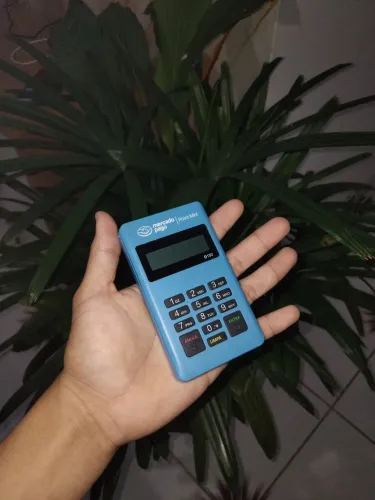 Maquininha mercado pago point mini azul