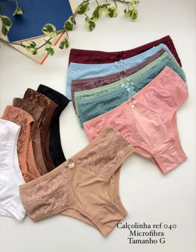 Calcinha com detalhe em renda 