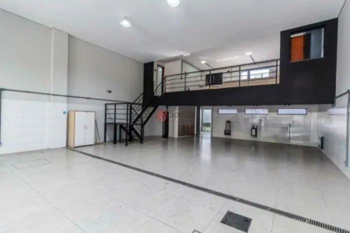 Salão comercial de alto padrão no Jardim Nossa Senhora do Carmo - Com renda garantida.