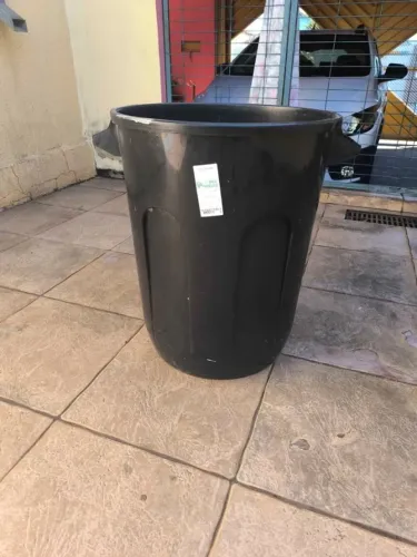 Lixeira plástica tambor 100 litros