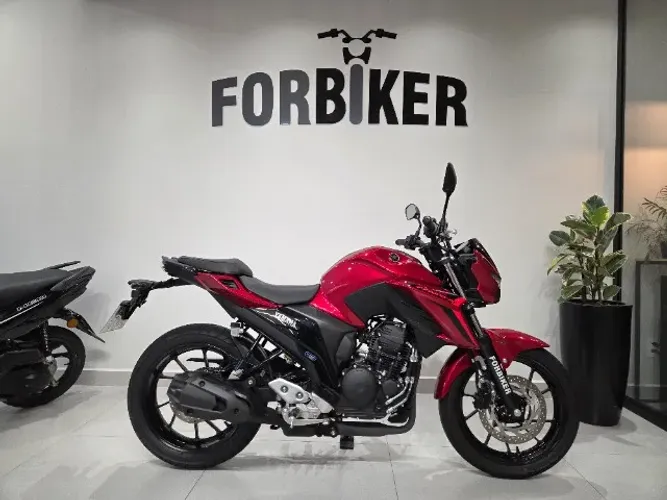 Yamaha FZ25 2025- Aceito troca
