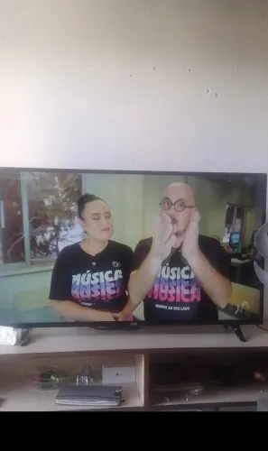 Tv 43 polegadas , negocio o valor