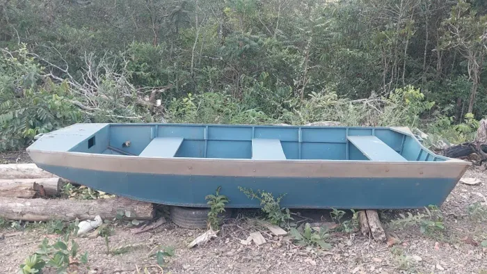 Canoa metal 4m alta (Abadiânia)