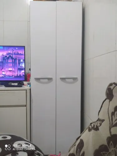 Vendo ou troco por outro guardar roupa maior
