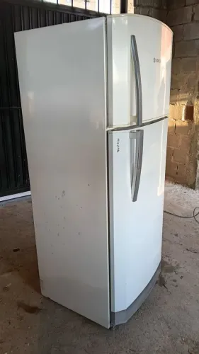 Vendo Geladeira Duplex com entrega grátis
