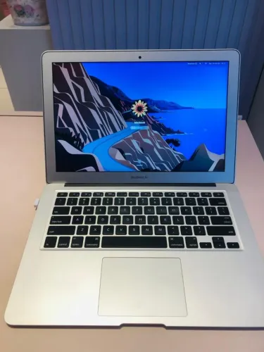 MacBook Air (Acende a maçã) 13,3 Polegadas