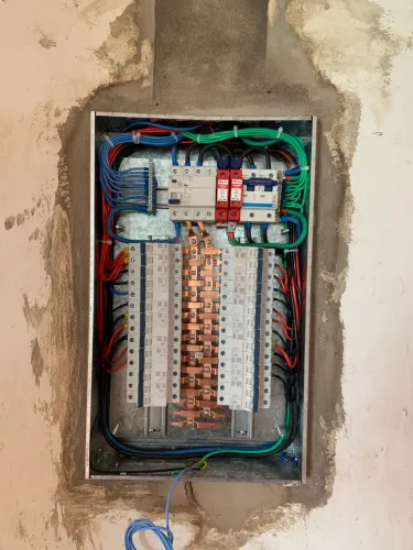 Ar condicionado e elétrica