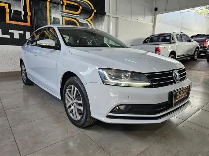Volkswagen Jetta Comfortline 1.4 TSI 16V 4P Aut. 2017