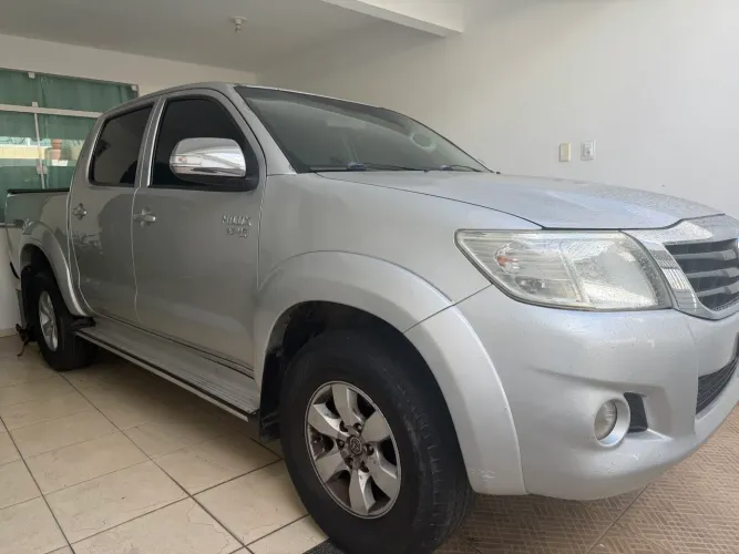 Toyota Hilux CD SR 4X2 2.7 16v/2.7 Flex Aut. 2014
