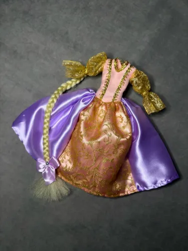 Vestido boneca Rapunzel
