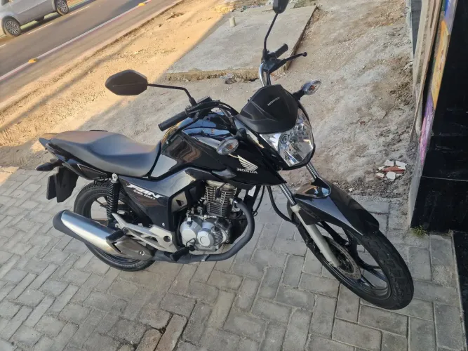 Fan 160 2024 único Disponível 8000km