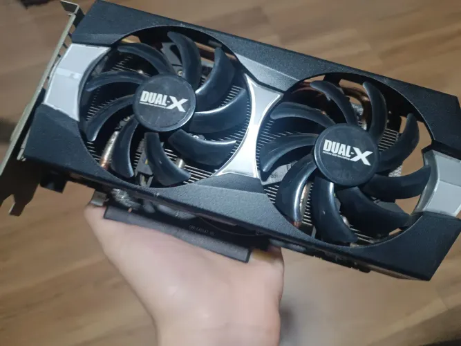 placa de vídeo R9 270x 4gb