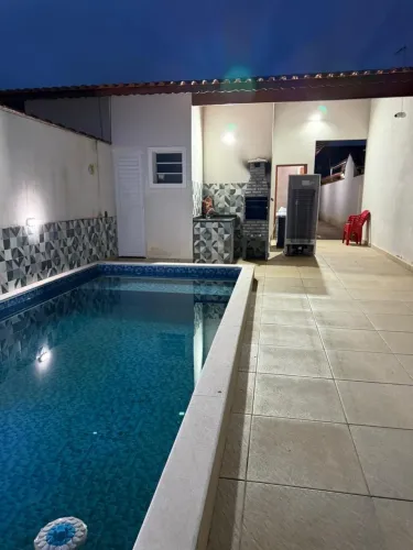 Casa Nova com Piscina a 650m da Praia - Ideal para Famílias!
