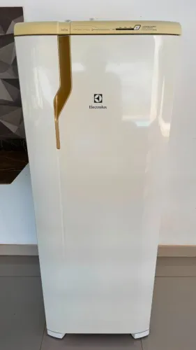 Geladeira Eletrolux Frost Free Duplex 431 Litros, Novinha, funcionando perfeitamente