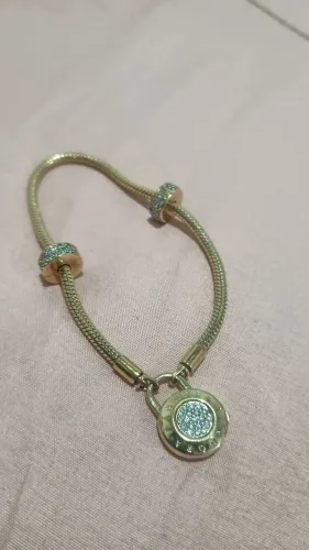 Pulseira da Pandora original prata 925 banhada a ouro da vivara..