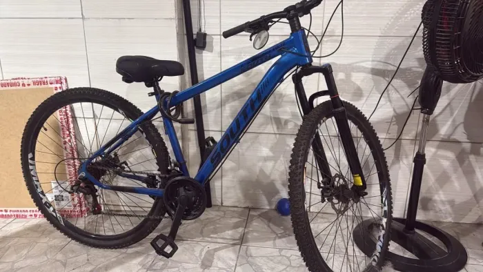 Bicicleta MTB South Voltz Azul - Suspensão e Freio a Disco, com acessórios