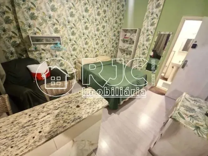 Imóvel para venda possui 29 metros quadrados com 1 quarto em Copacabana - Rio de Janeiro -